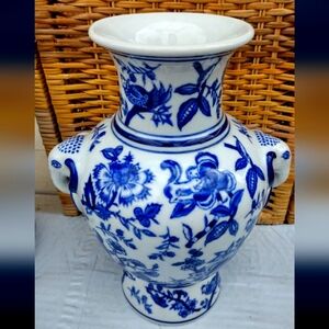 Seymour mann porcelain Blue vase #8